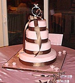 pinkbrown wedding cake